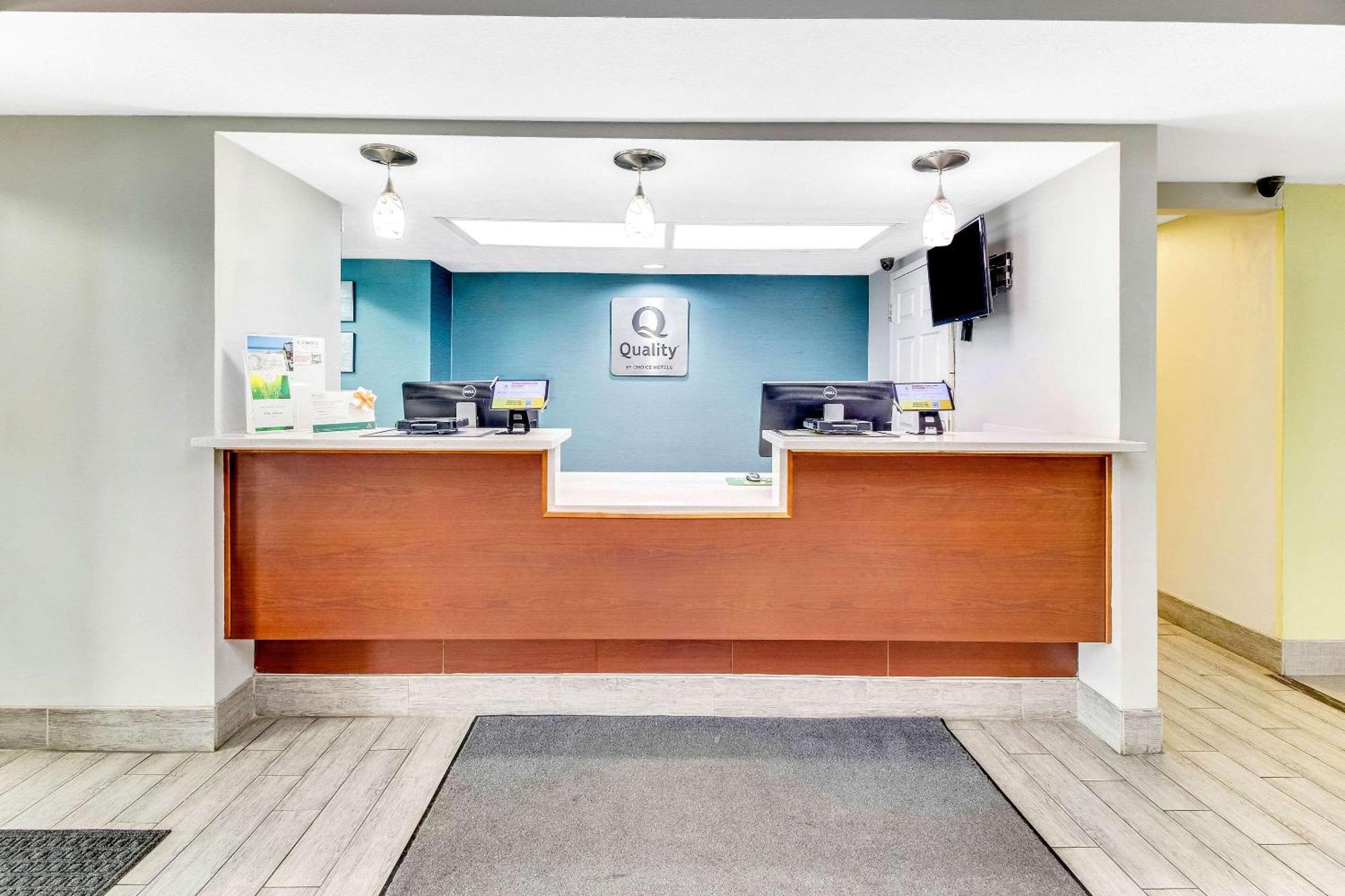 Quality Inn - White House Zewnętrze zdjęcie